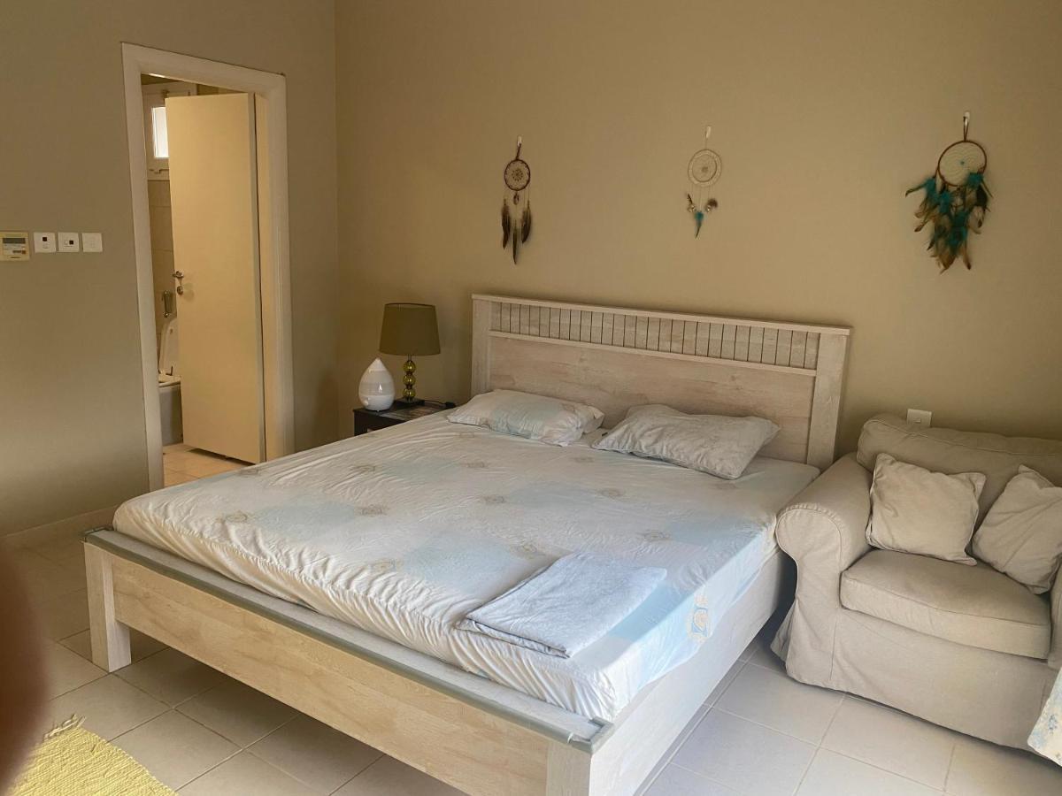 Spacious 4-Bedroom Villa, Children Friendly Dubaj Exteriér fotografie